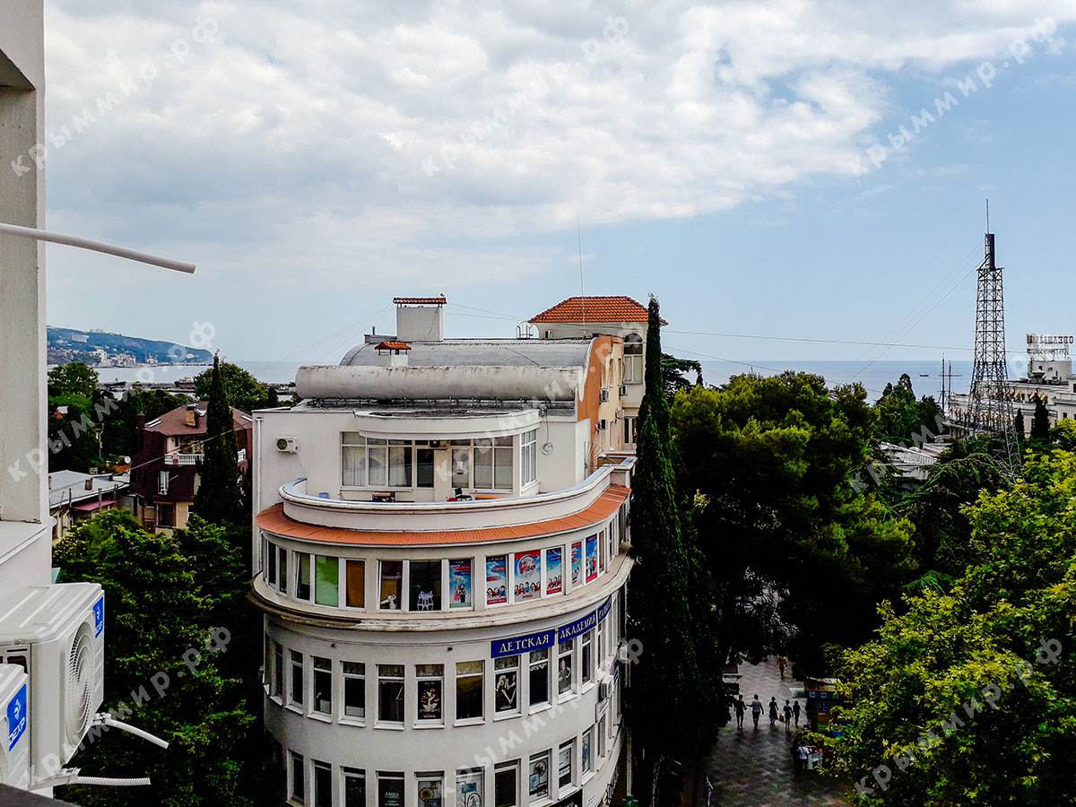 Апартаменты в центре города с видом на море (5, 10) 